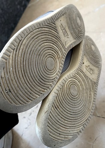 Nike spor ayakkabı
Gri Kadın Spor Ayakkabısı Yılan Desenli - Görsel 7