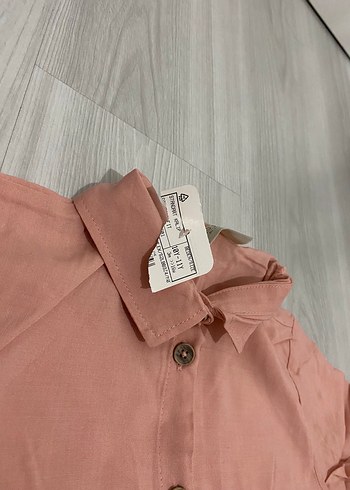 Bej Keten Düğmeli Kısa Kollu Gömlek - Görsel 2