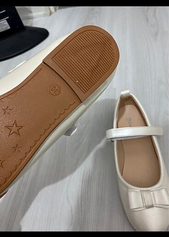 Kız Çocuk Beyaz Fiyonk Detaylı Babet - Görsel 2