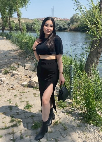 Siyah Deri Mini Yırtmaçlı Etek
