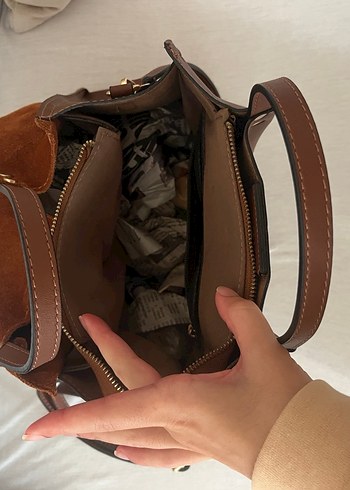 Kahverengi Süet Tokalı Kadın Çanta - Görsel 4