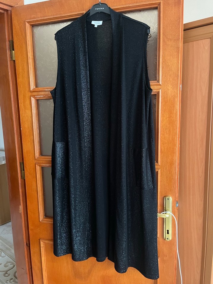 Siyah Drapeli Uzun Kadın Yelek - Görsel 4