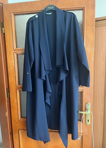 Mavi Drapeli Uzun Kadın Klasik Palto - Görsel 2