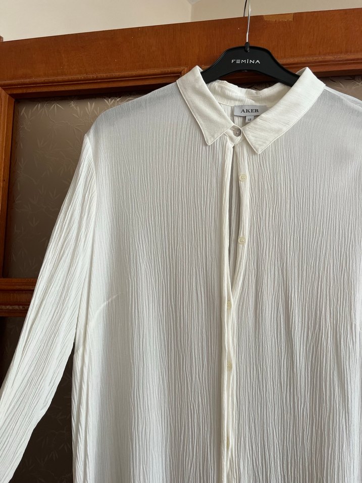 Beyaz Pileli Uzun Kollu Kadın Gömlek - Görsel 4