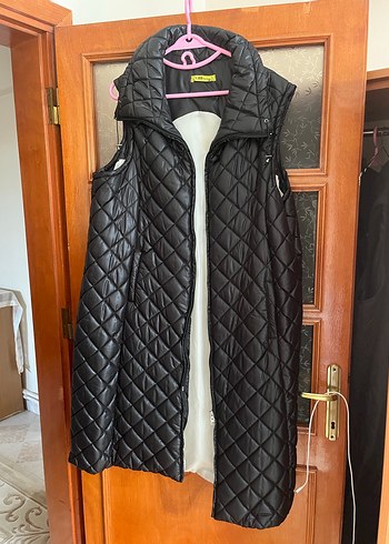 Siyah Kapitone Uzun Kadın Yelek - Görsel 2