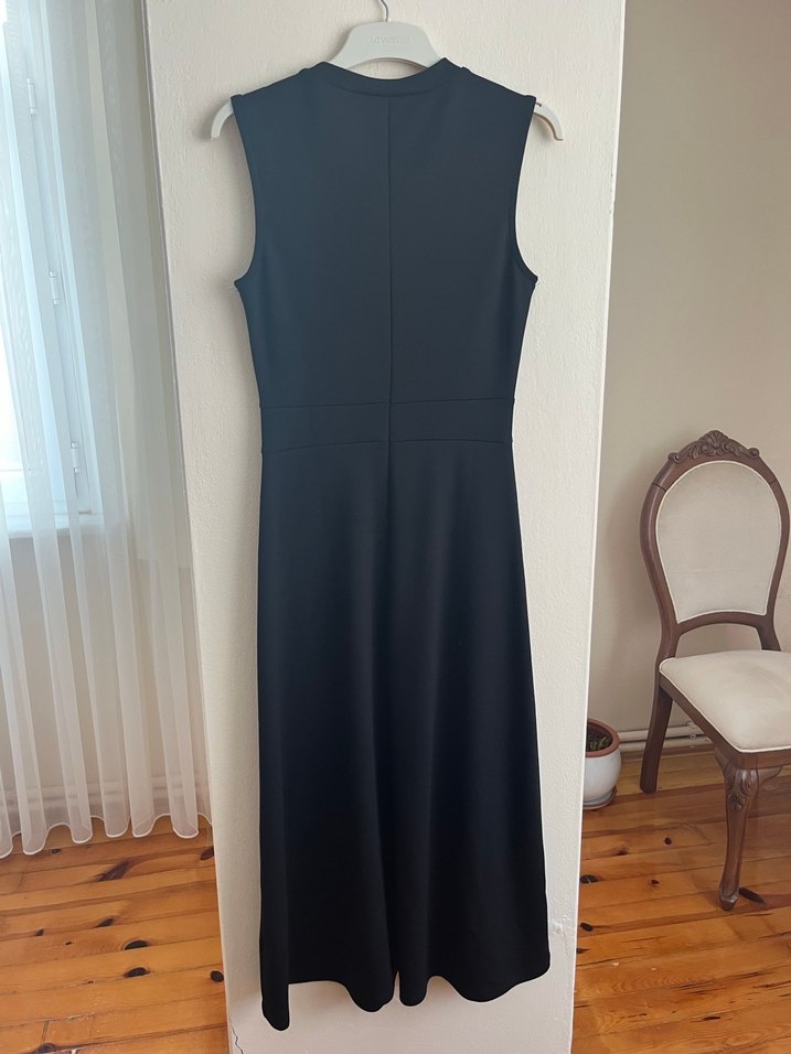 Siyah Kolsuz Uzun Elbise - Görsel 5