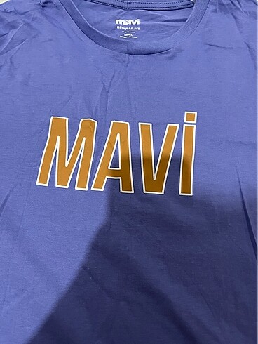 s Beden Mavi logo tişört