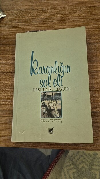 Karanlığın Sol Eli