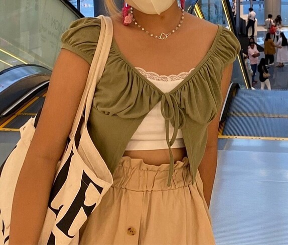 Bershka Yeşil kendinden bodyli üst