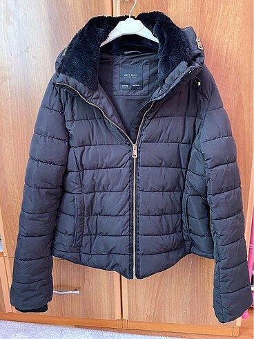 Zara Zara Mont