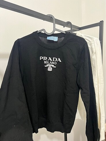 Prada kazak