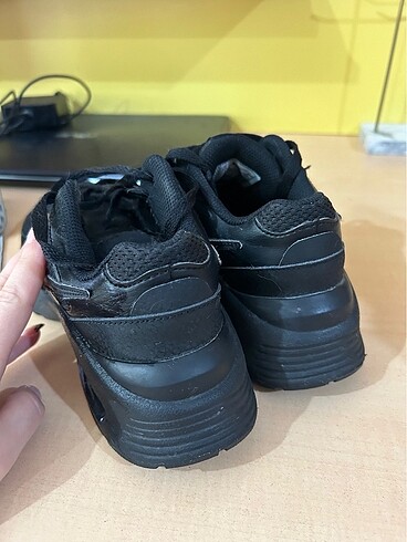 37,5 Beden siyah Renk Orijinal nike spor ayakkabo