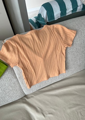 Zara Düğmeli V Yaka Kısa Kollu