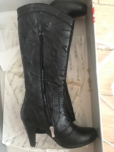 35 Beden Siyah çizme