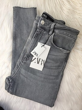 ZARA ETİKETLİ JEAN