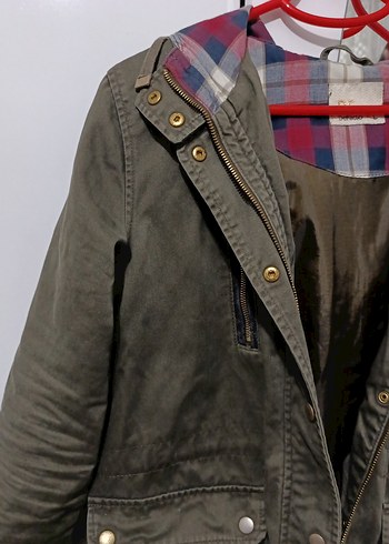 Kadın haki ekose astarlı yağmurluk - Görsel 2