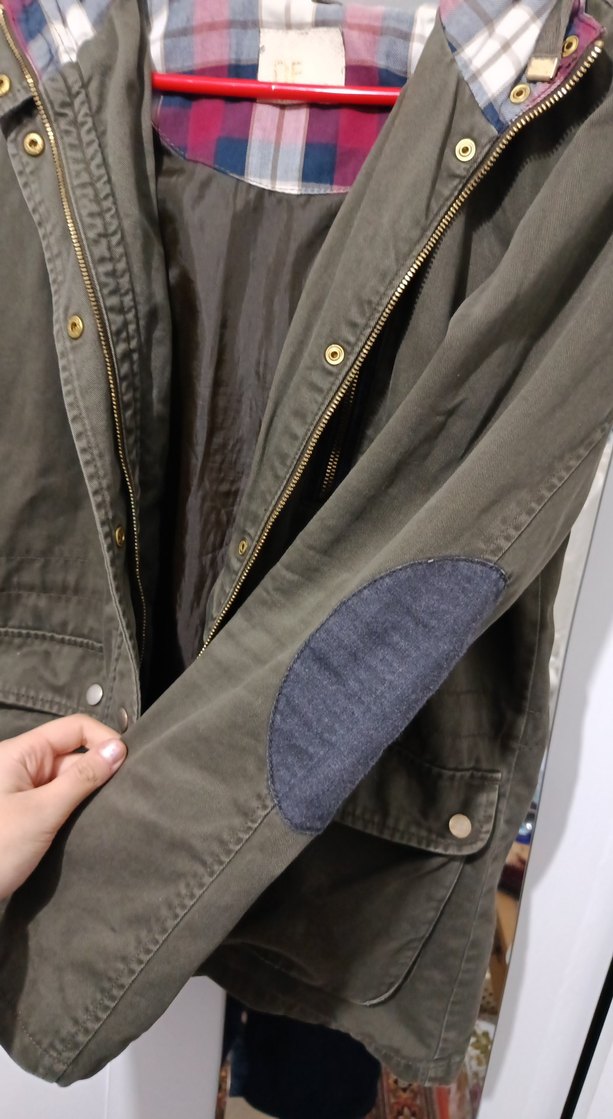 Kadın haki ekose astarlı yağmurluk - Görsel 4