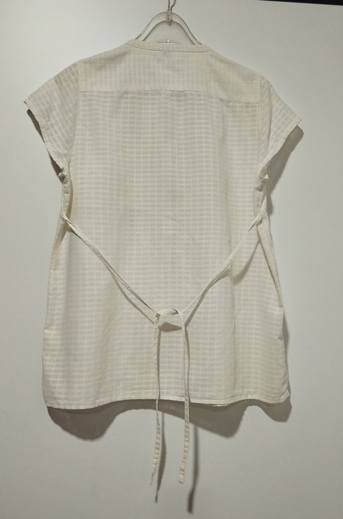 Düğmeli Kısa Kollu Beyaz Keten Gömlek - Görsel 2