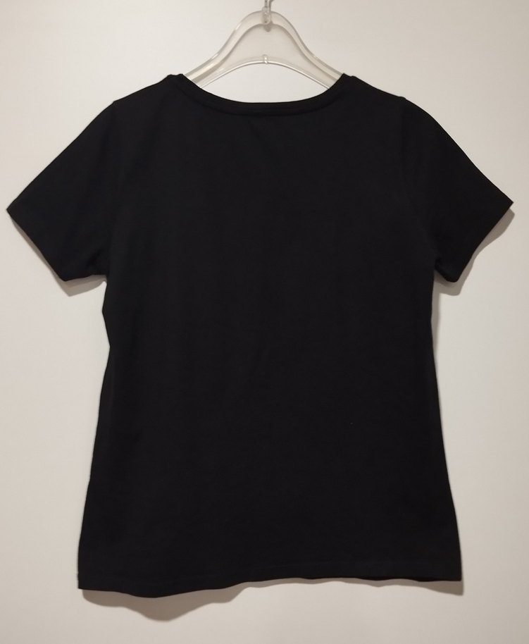 Siyah Baskılı Kadın Tişört - Görsel 2