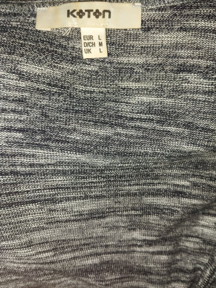 Gri V Yaka Kadın Triko Kazak - Görsel 4