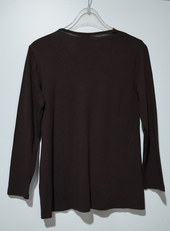 Düğmeli V Yakalı Kahverengi Triko Bluz - Görsel 2