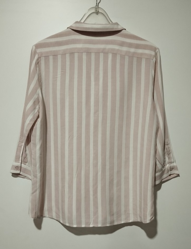 Bej Çizgili V Yaka Kadın Gömlek - Görsel 2