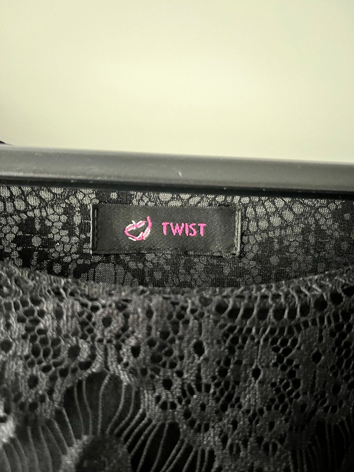 Çizgili Siyah Gri Elbisesi - Görsel 2