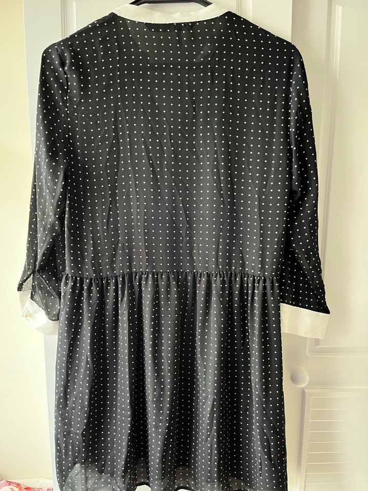 Puantiye Desenli Siyah Midi Elbise - Görsel 3