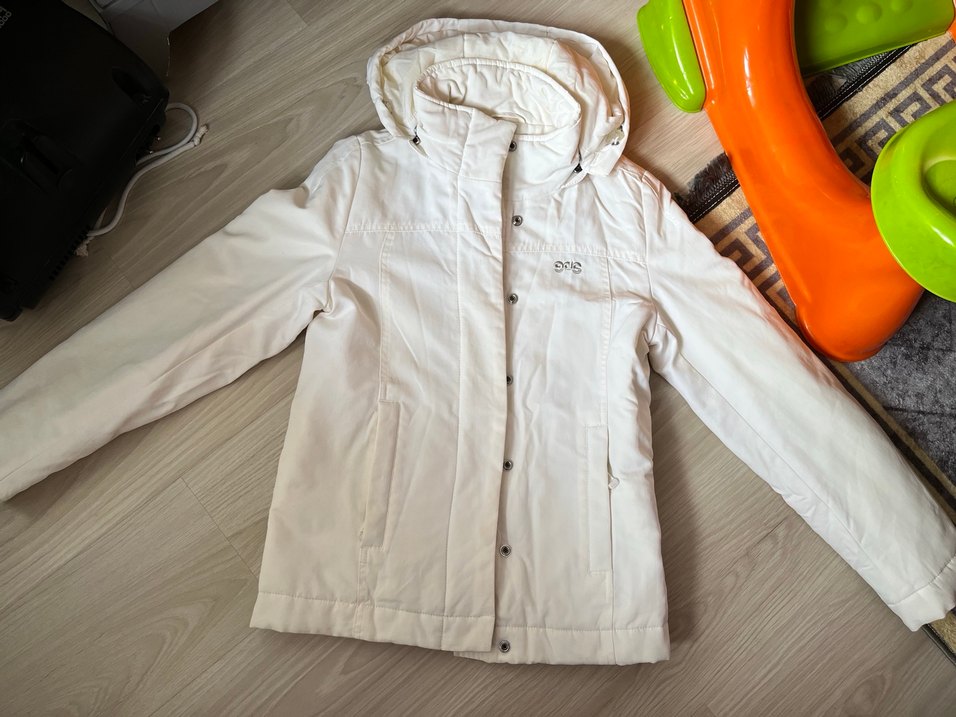 Düğmeli Beyaz Kadın Midi Ceket - Görsel 2