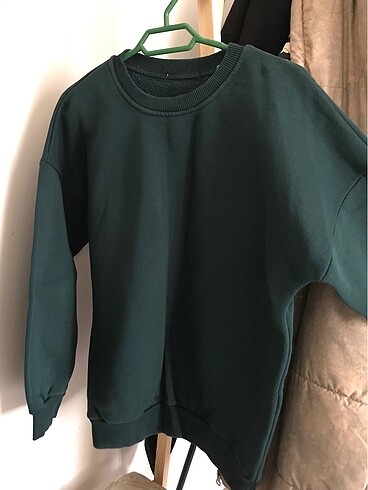 p&b sweatshirt