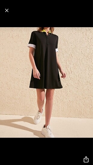 Siyah polo yaka elbise