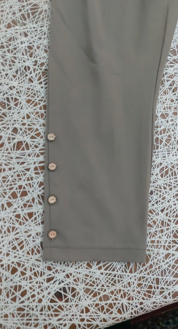 Düğmeli Bej Kadın Kumaş Pantolon - Görsel 2