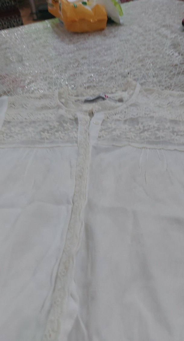 Dantel Detaylı Beyaz Keten Kadın Bluz - Görsel 3