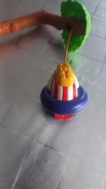 Ağaçta sallanan kus - Görsel 4