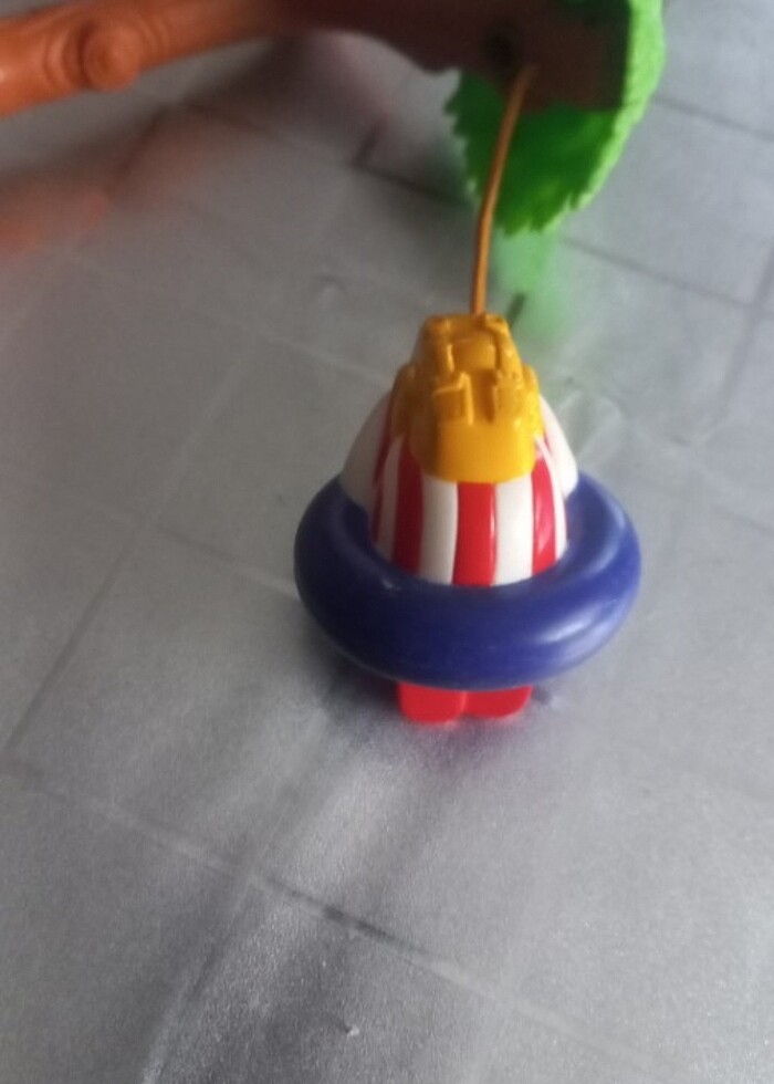 Ağaçta sallanan kus - Görsel 4