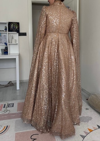 Parlak Bej Uzun Kollu Abiye Elbise - Görsel 3