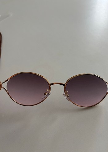 Bej Minimalist Kadın Güneş Gözlüğü - Görsel 2