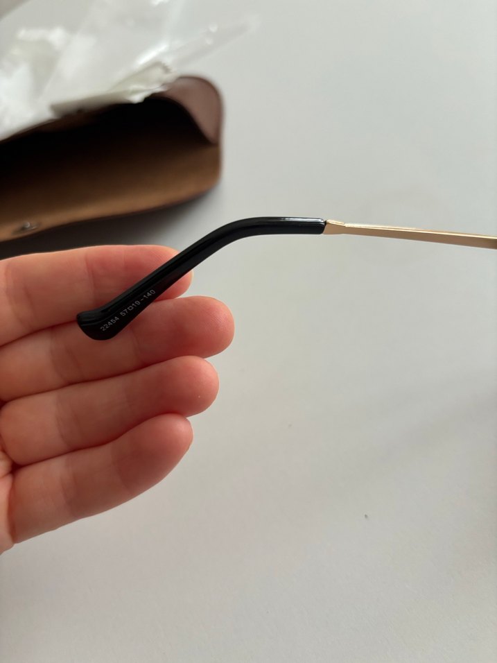 Bej Minimalist Kadın Güneş Gözlüğü - Görsel 4