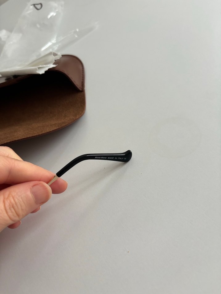 Bej Minimalist Kadın Güneş Gözlüğü - Görsel 5