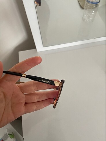 Burbery gözlük - Görsel 2