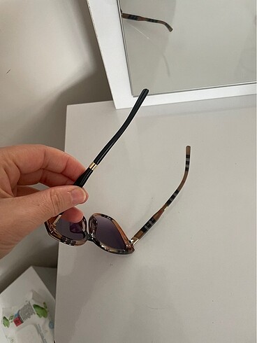 Burbery gözlük - Görsel 3