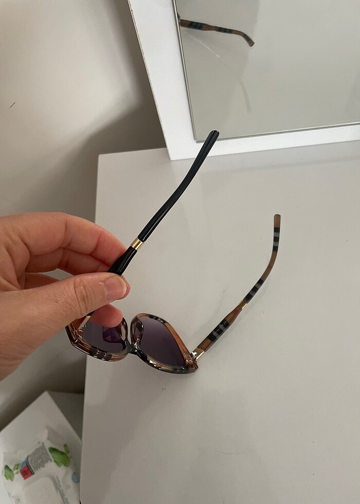 Burbery gözlük - Görsel 3