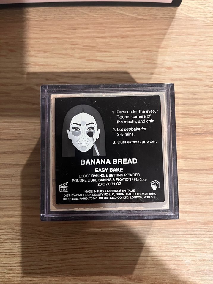 HUDA BEAUTY Koyu Bej Pudra - Görsel 4