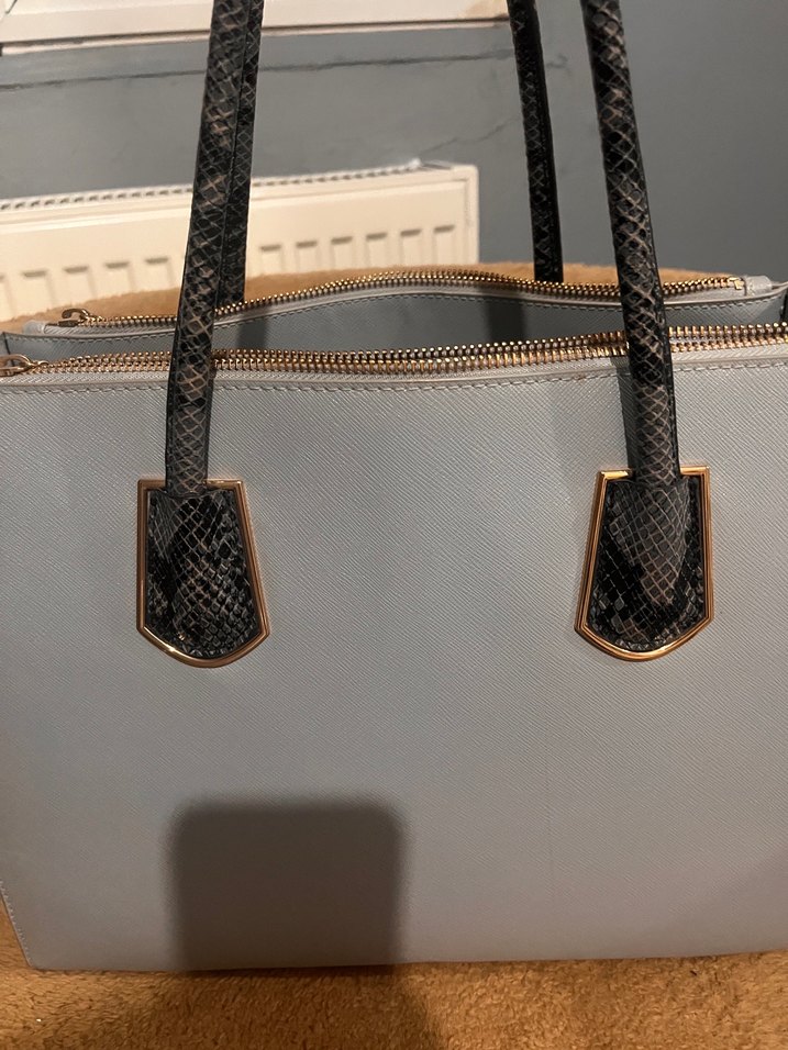 Gri Deri Yılan Desenli Kadın Çanta HM - Görsel 2