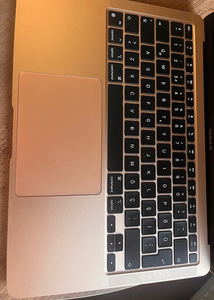 MacBook Air M1 (2020) | 8 GB RAM - 256 GB SSD - Görsel 3