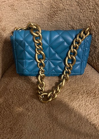 Zincir Detaylı Parlak Mavi Deri Kadın Çanta - Görsel 5