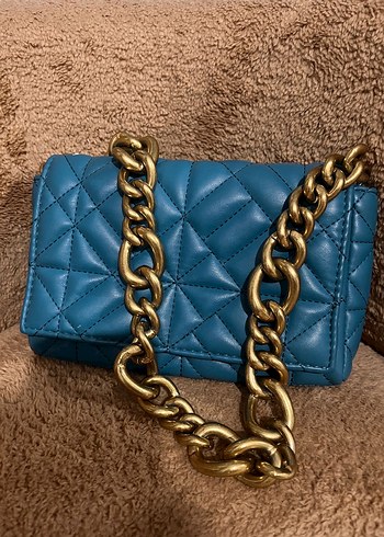 Zincir Detaylı Parlak Mavi Deri Kadın Çanta - Görsel 2