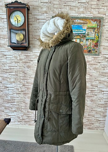 Peluş Detaylı Haki Kadın Mont - Görsel 6