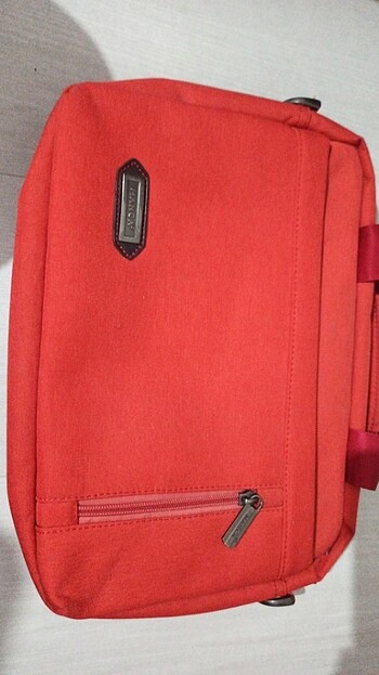  laptop ve tablet çantası 
