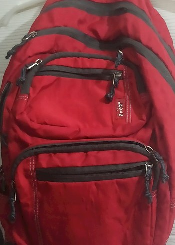 Levis Kirmizi Cok Bolmeli Sirt Cantasi Levis